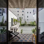Flh Intendente Modern Mezzanine With Balcony